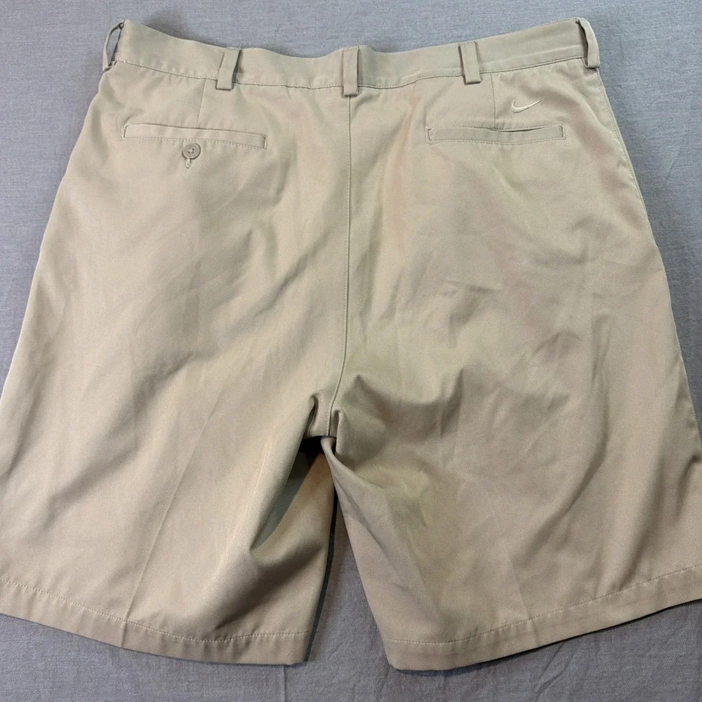 Nike Golf Khaki Tan Dri-Fit Performance 10